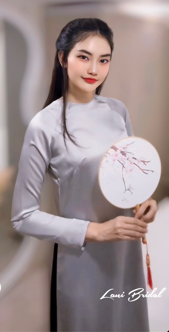 Áo Dài Xám Kết Ngọc Form Suông