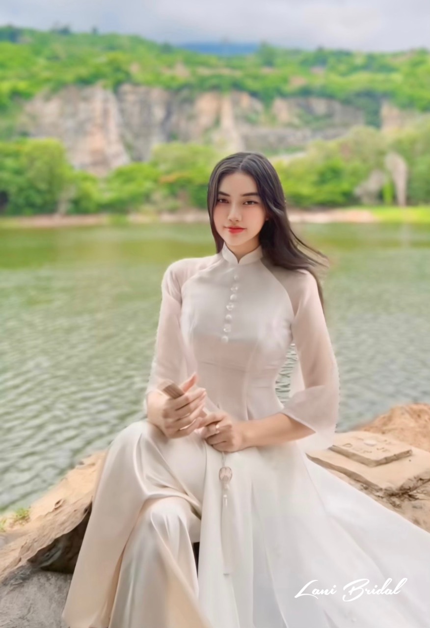 AD Tứ Thân Trắng